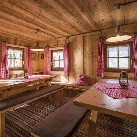 Feldlhutte Mountain Hut